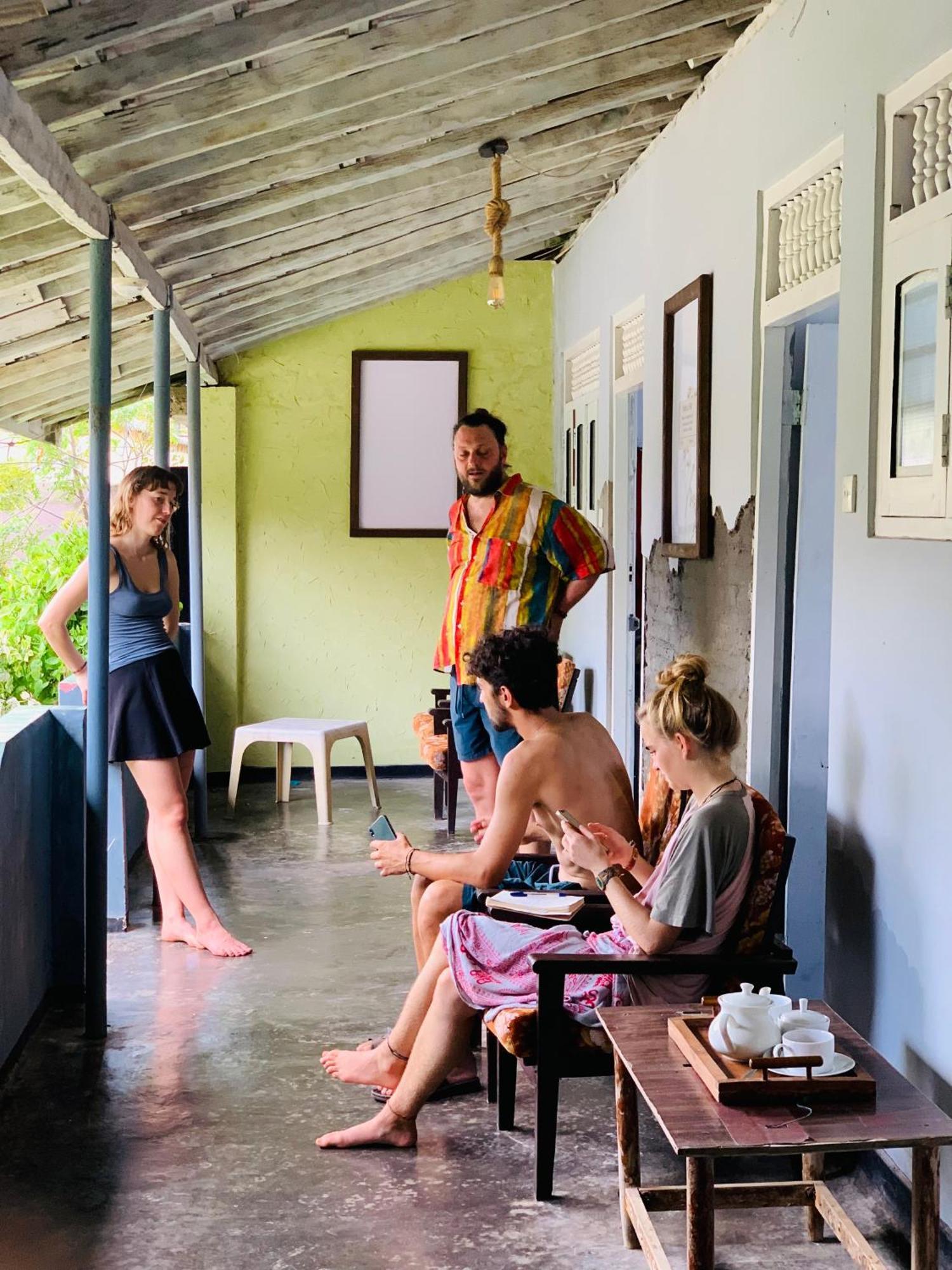 Flexi Lodge Negombo Exterior photo